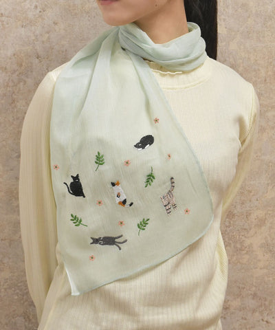 Cat & Flower Embroidery Stoll