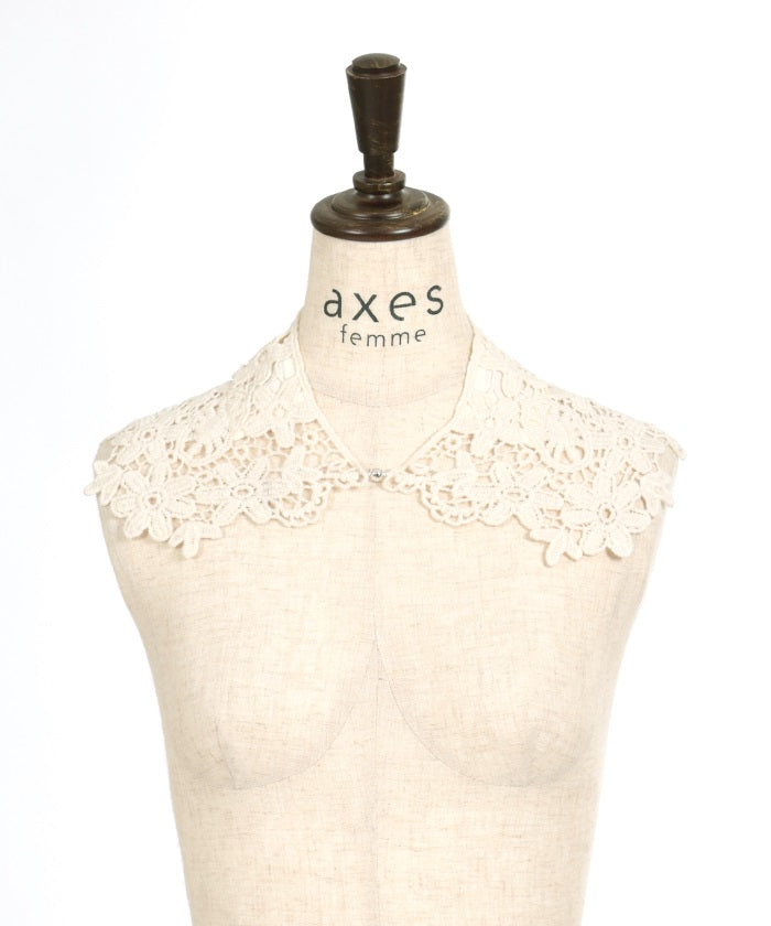 Contact Cooling Flower Motif Lace Collar