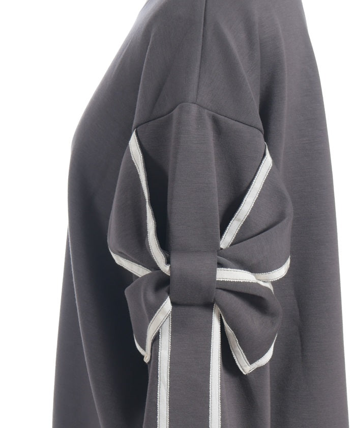 Sleeve Ribbon Cut-and-Sewn Pullover