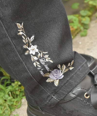 Embroidery Denim Pants