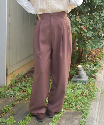 Two Tuck Semi Wide Pants