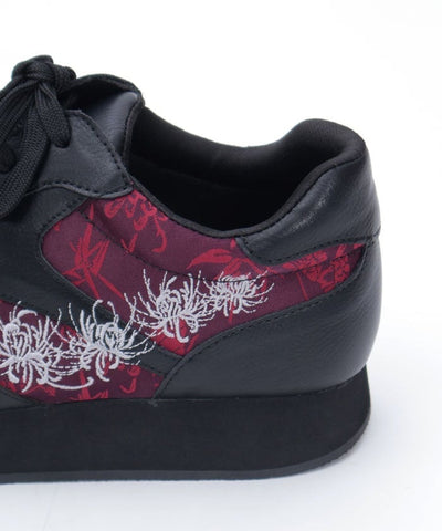 Higanbana Embroidery Tabi Sneakers