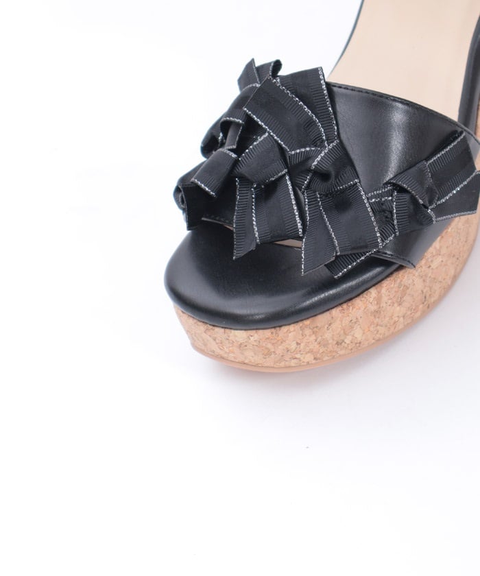 Ribbon & Ribbon Sandals