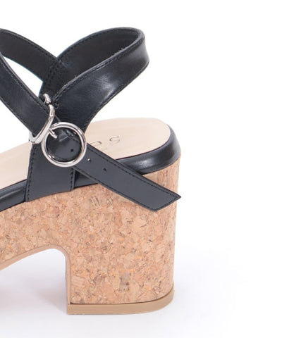 Ribbon & Ribbon Sandals