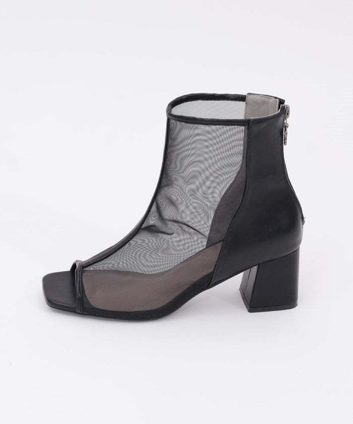 Line Design Sheer Boots