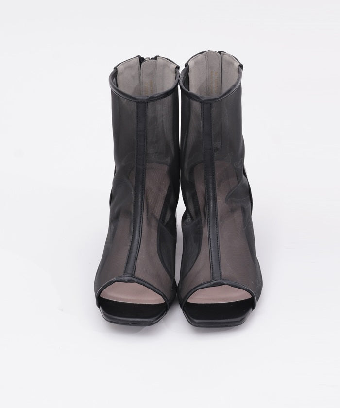 Line Design Sheer Boots