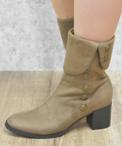 Row Buttons Flap Boots