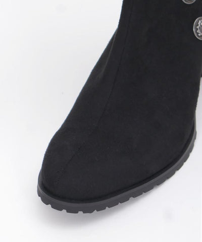 Row Buttons Flap Boots