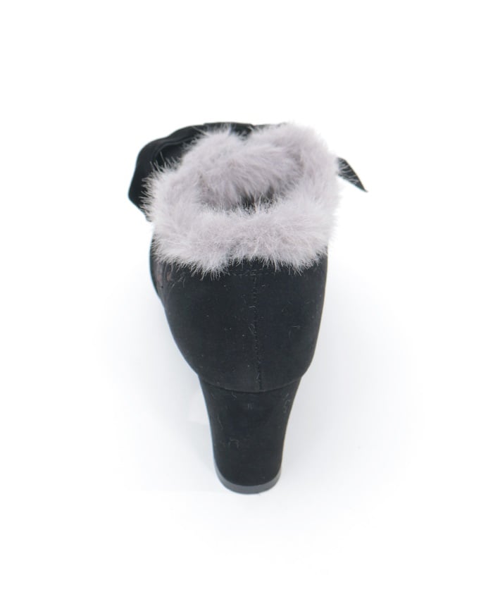 Embroidery Color Scheme Fur Bootie