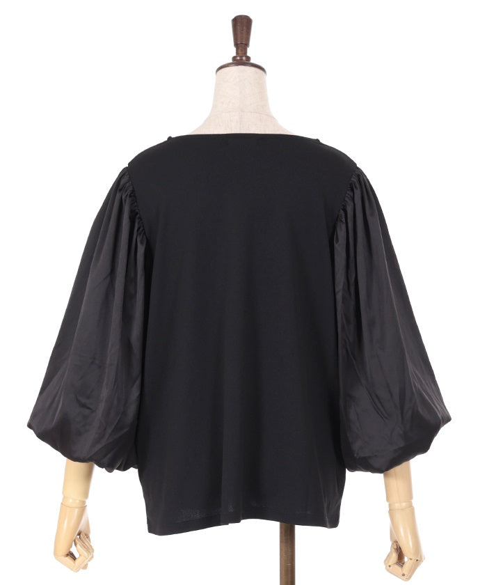 Balloon Sleeve Cut-and-Sewn Pullover with Lace