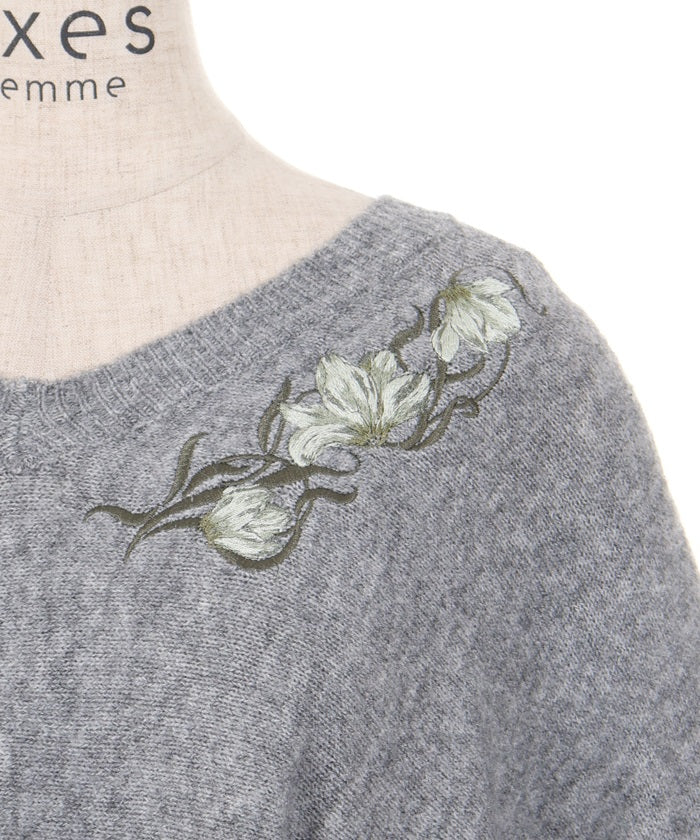 Flower Embroidery Irregular Hem Knit Poncho