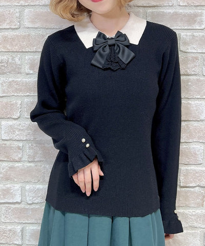 Bicolor Collar Knit Top with Brooch