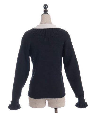 Bicolor Collar Knit Top with Brooch