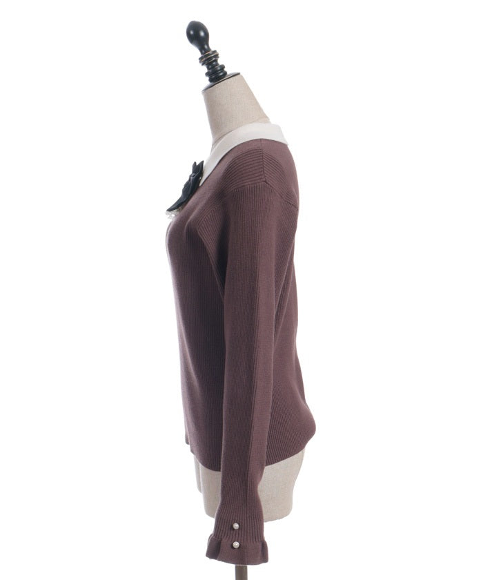 Bicolor Collar Knit Top with Brooch