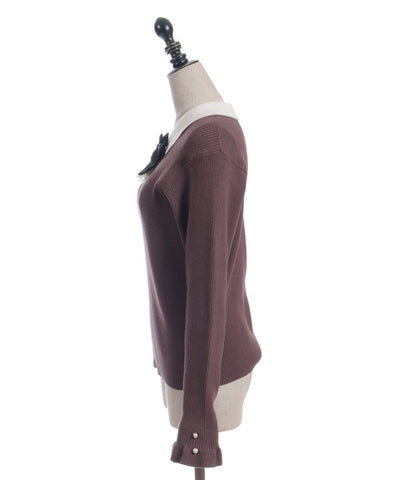 Bicolor Collar Knit Top with Brooch