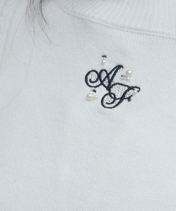 Logo Embroidery Knit with Bijoux