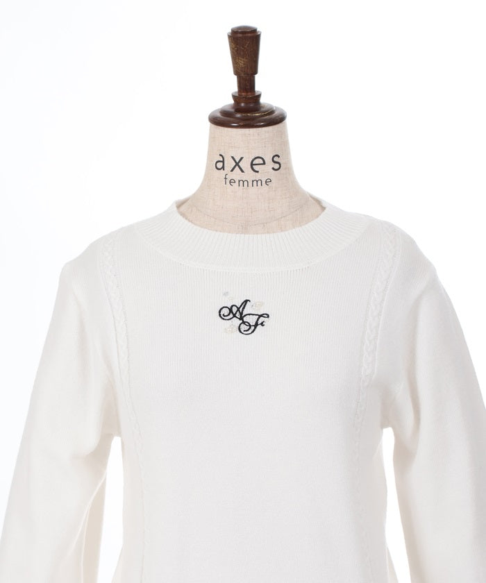 Logo Embroidery Knit with Bijoux