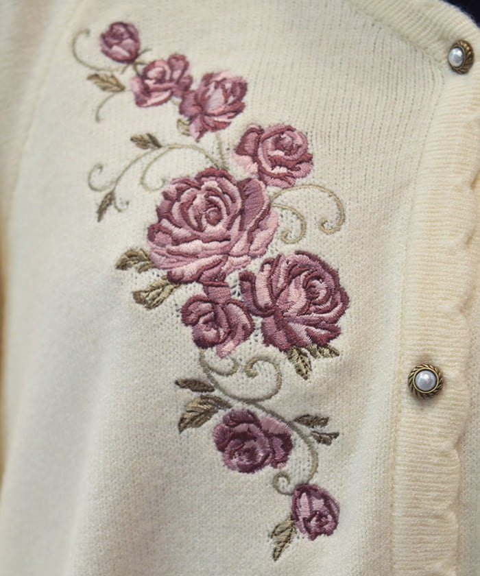 Rose Embroidery Knit Poncho