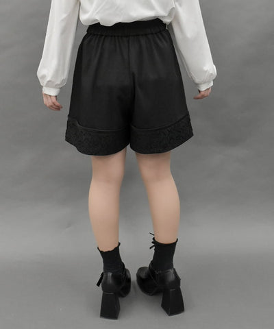 Chinese Button Short Pants