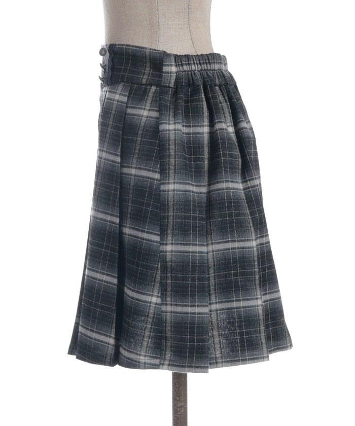 Button Design Check Skort