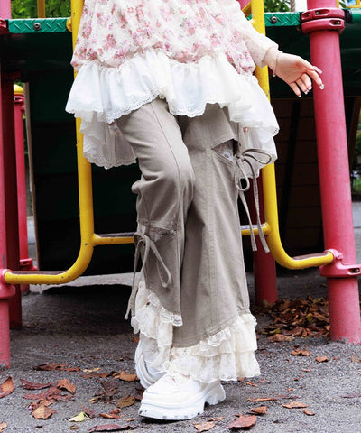 Slit & Ribbon Pants with Lace