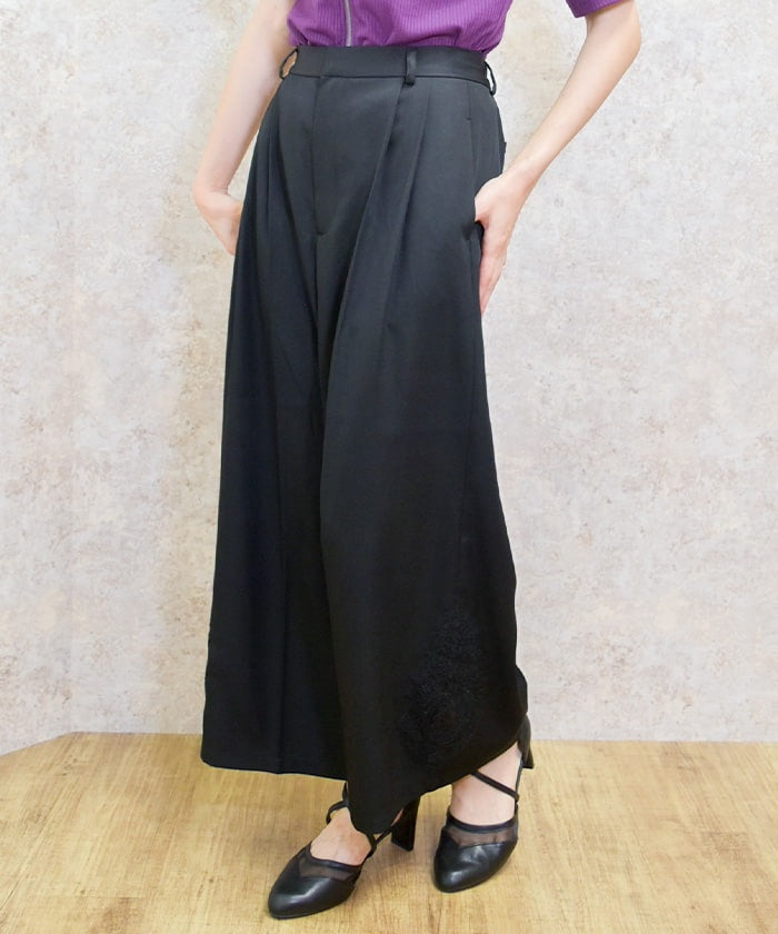 Motif Lace Wide Pants