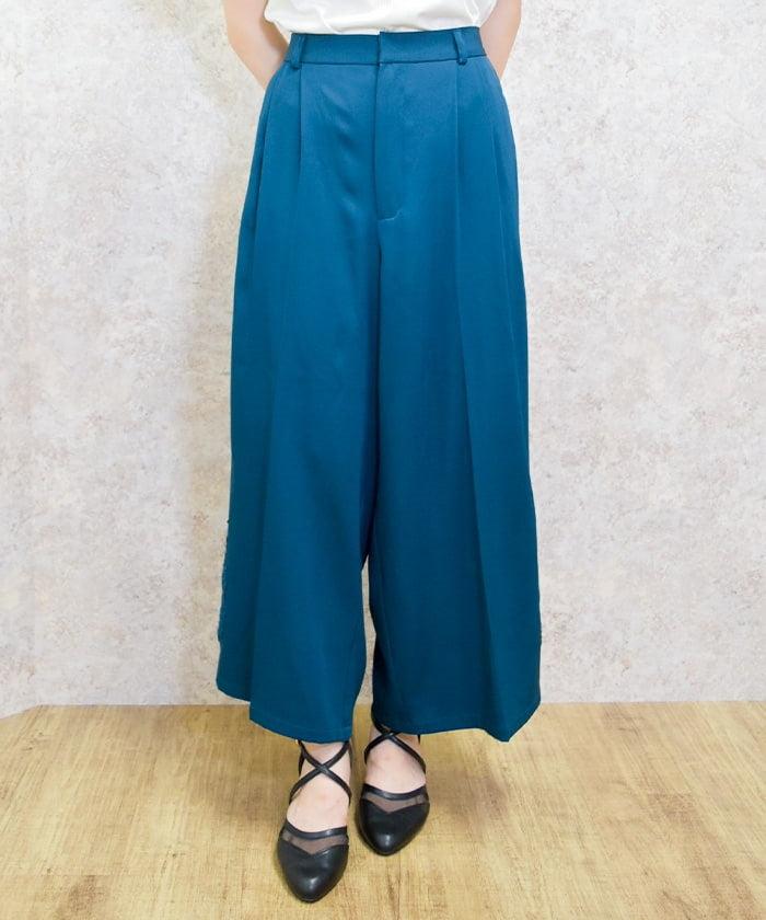 Motif Lace Wide Pants