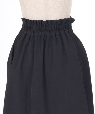 Tuck Pleated Skirt with Brooch