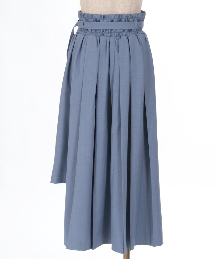 Slit Pleated Skirt with Belt