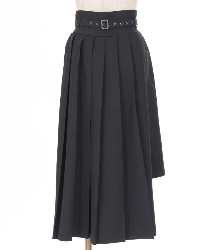 Slit Pleated Skirt with Belt