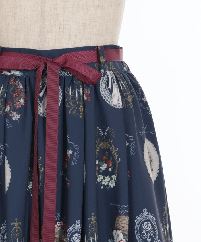 Antique Fruits Pattern Skirt