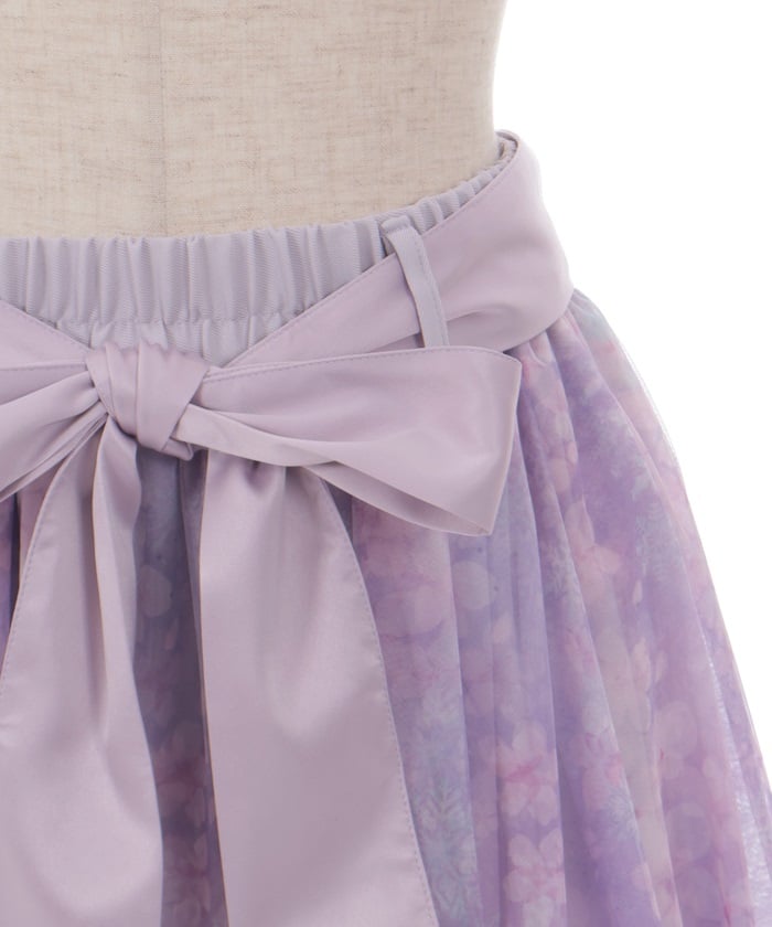 Snow Sakura Pattern Skirt