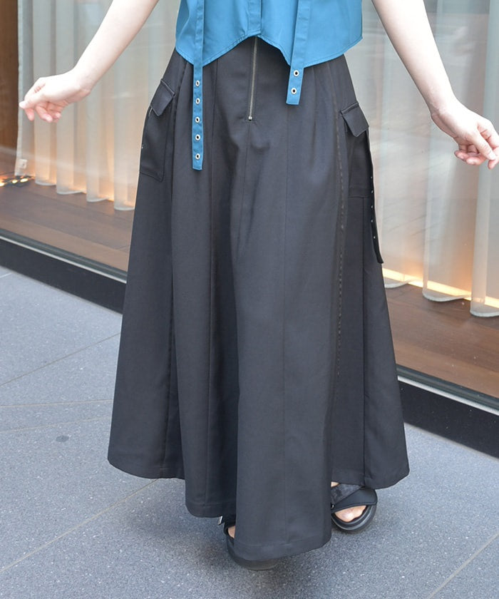 Piping Skirt with Zip
