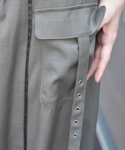 Piping Skirt with Zip