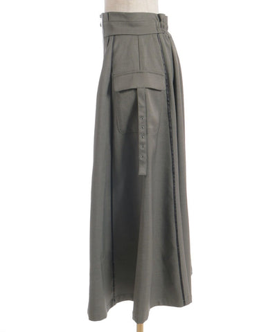 Piping Skirt with Zip