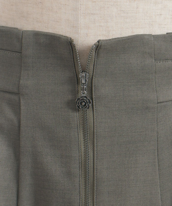 Piping Skirt with Zip
