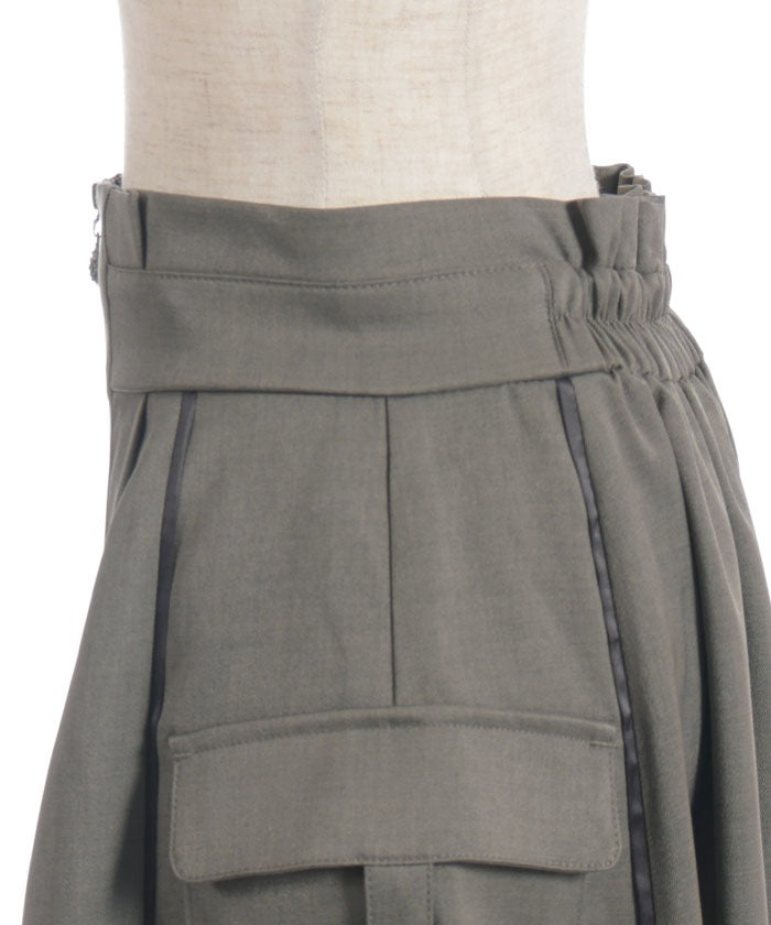 Piping Skirt with Zip