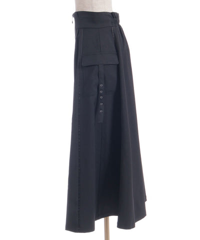 Piping Skirt with Zip