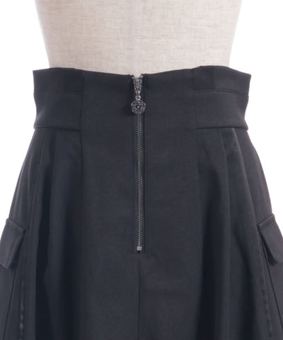 Piping Skirt with Zip