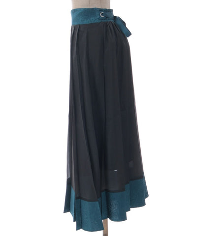 Oriental Pleated Skirt