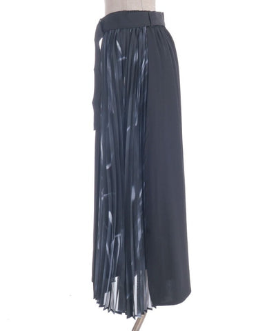 Pleated Panel Skirt
