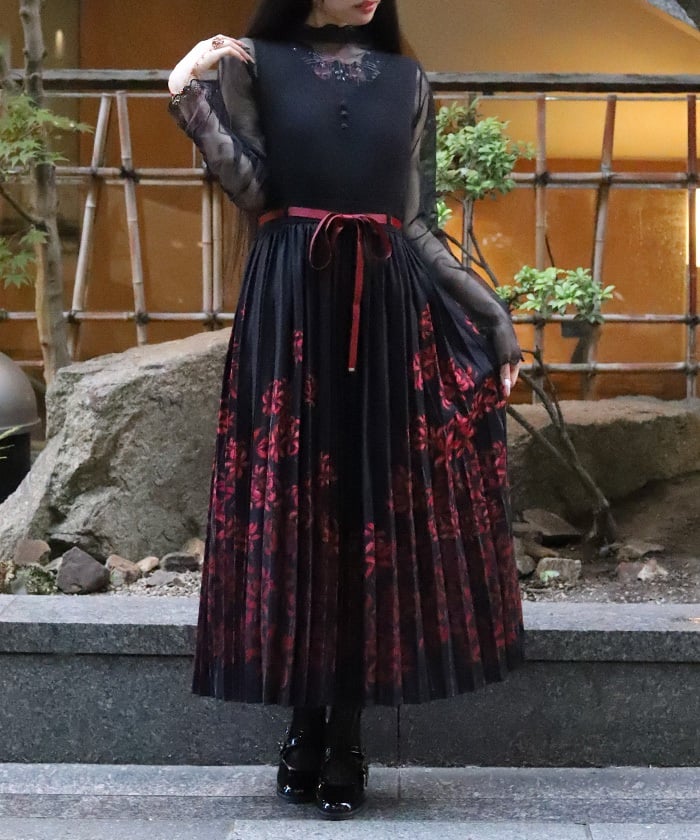 Higanbana Pattern Pleated Jumper Skirt
