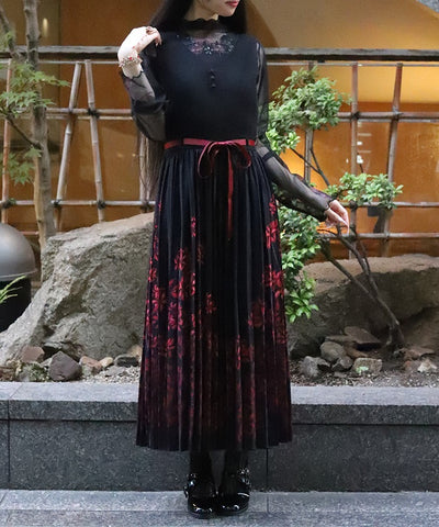 Higanbana Pattern Pleated Jumper Skirt