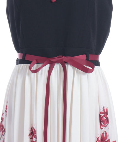 Higanbana Pattern Pleated Jumper Skirt