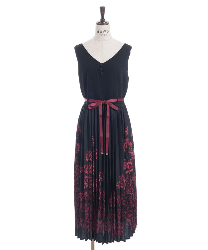 Higanbana Pattern Pleated Jumper Skirt