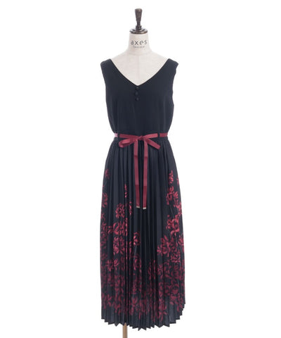 Higanbana Pattern Pleated Jumper Skirt