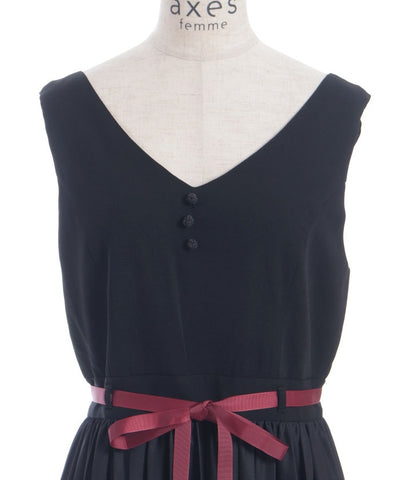 Higanbana Pattern Pleated Jumper Skirt