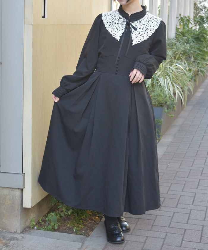 High-Waisted Dress with Fake Collar – axes femme from JAPAN