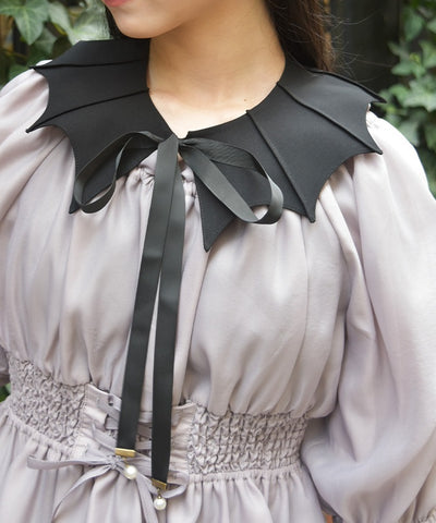 Bat Wings Style Tippet