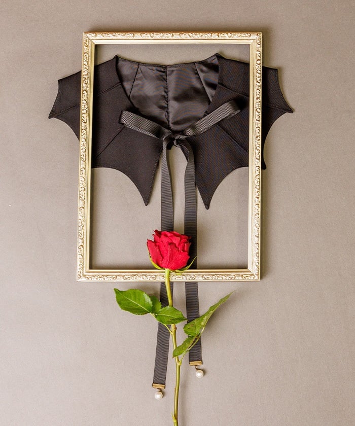 Bat Wings Style Tippet